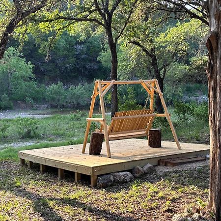 Tiny House - Our Little Piece Of Paradise Lakehills Exterior foto